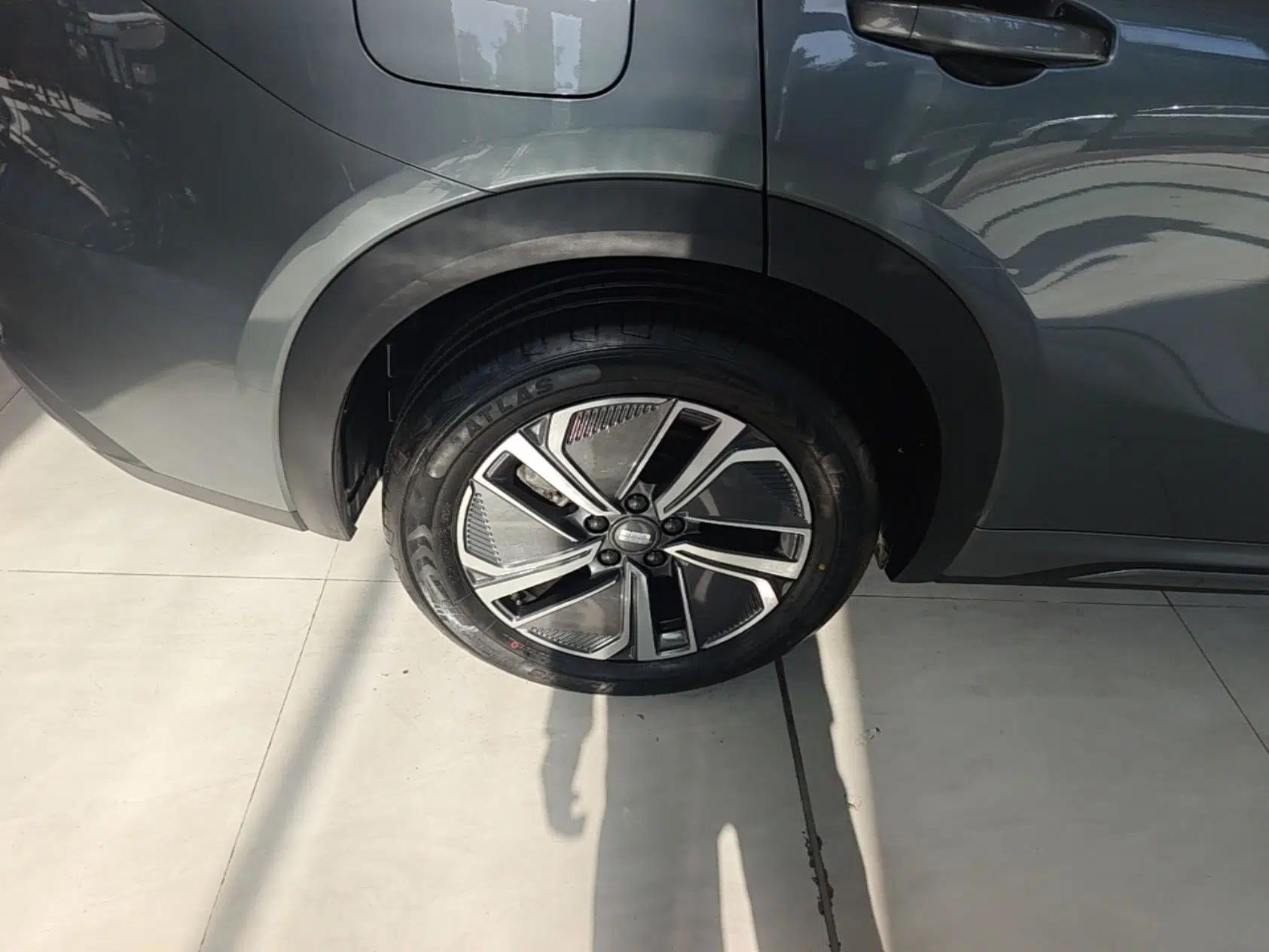 Geely Galaxy Xingjian 7 EM-i 2025 120km Exploration+ Version — миниатюра 11