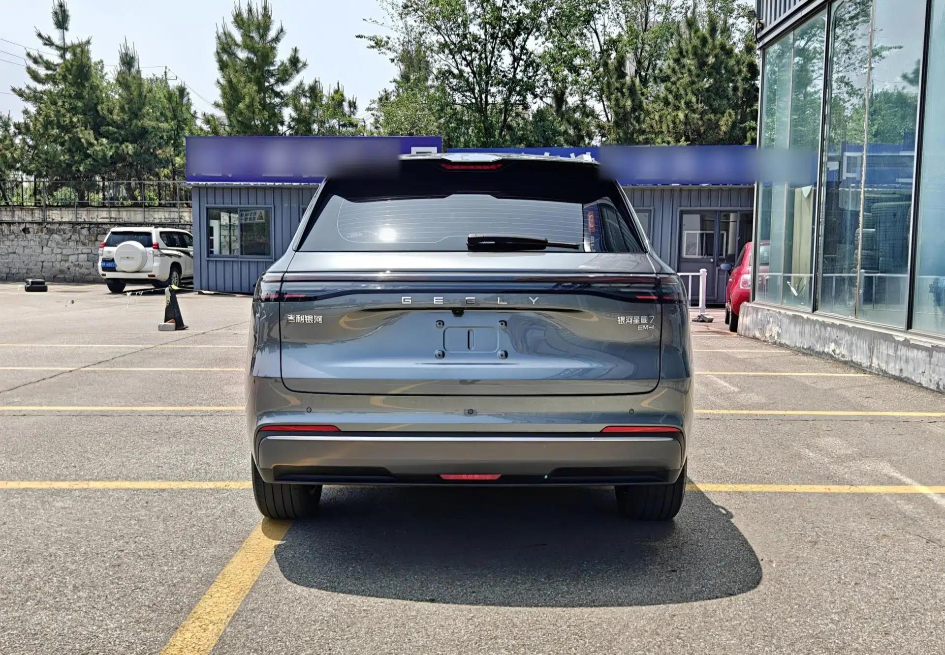 Geely Galaxy Xingjian 7 EM-i 2025 120km Exploration+ Version — миниатюра 5