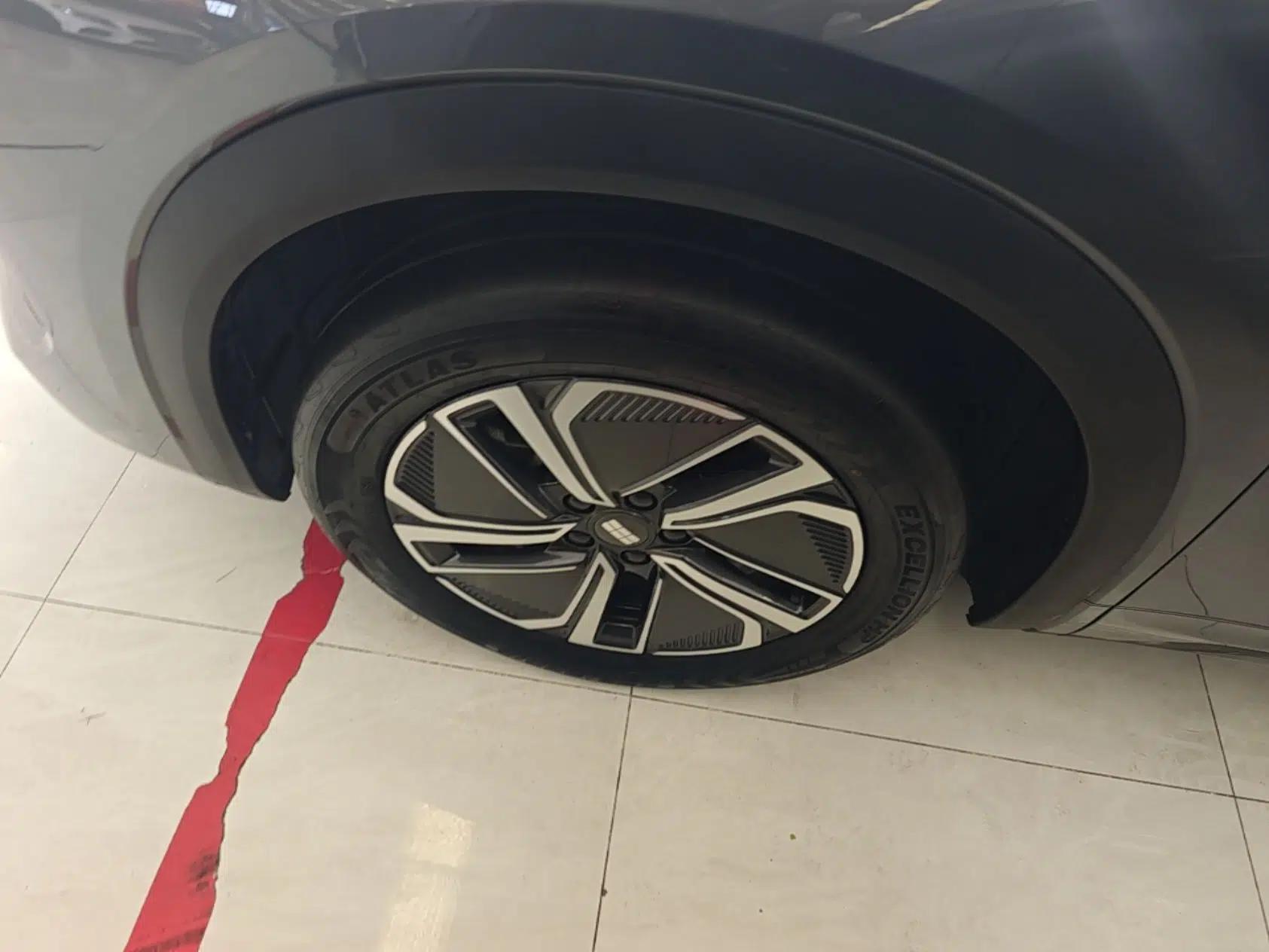 Geely Galaxy Xingjian 7 EM-i 2025 120km Exploration+ Version — миниатюра 10