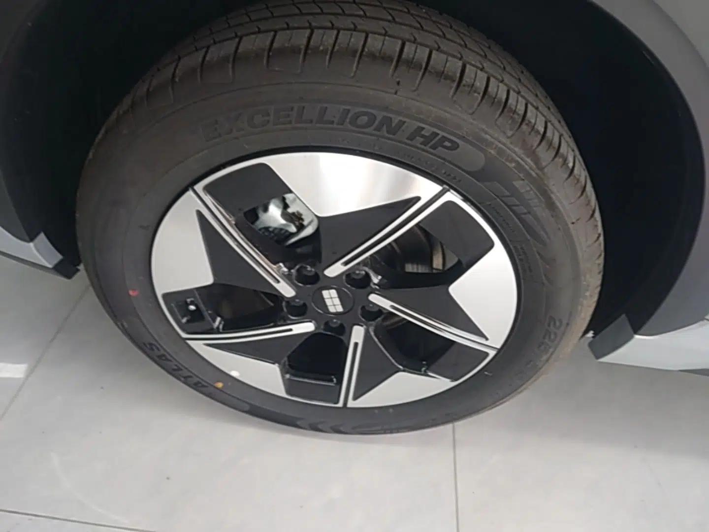 Geely Galaxy E5 2024 440km Exploration Version — миниатюра 11