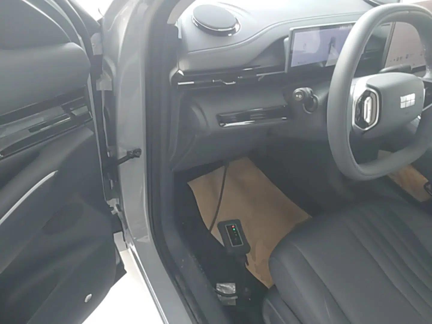 Geely Galaxy E5 2024 440km Exploration Version — миниатюра 18