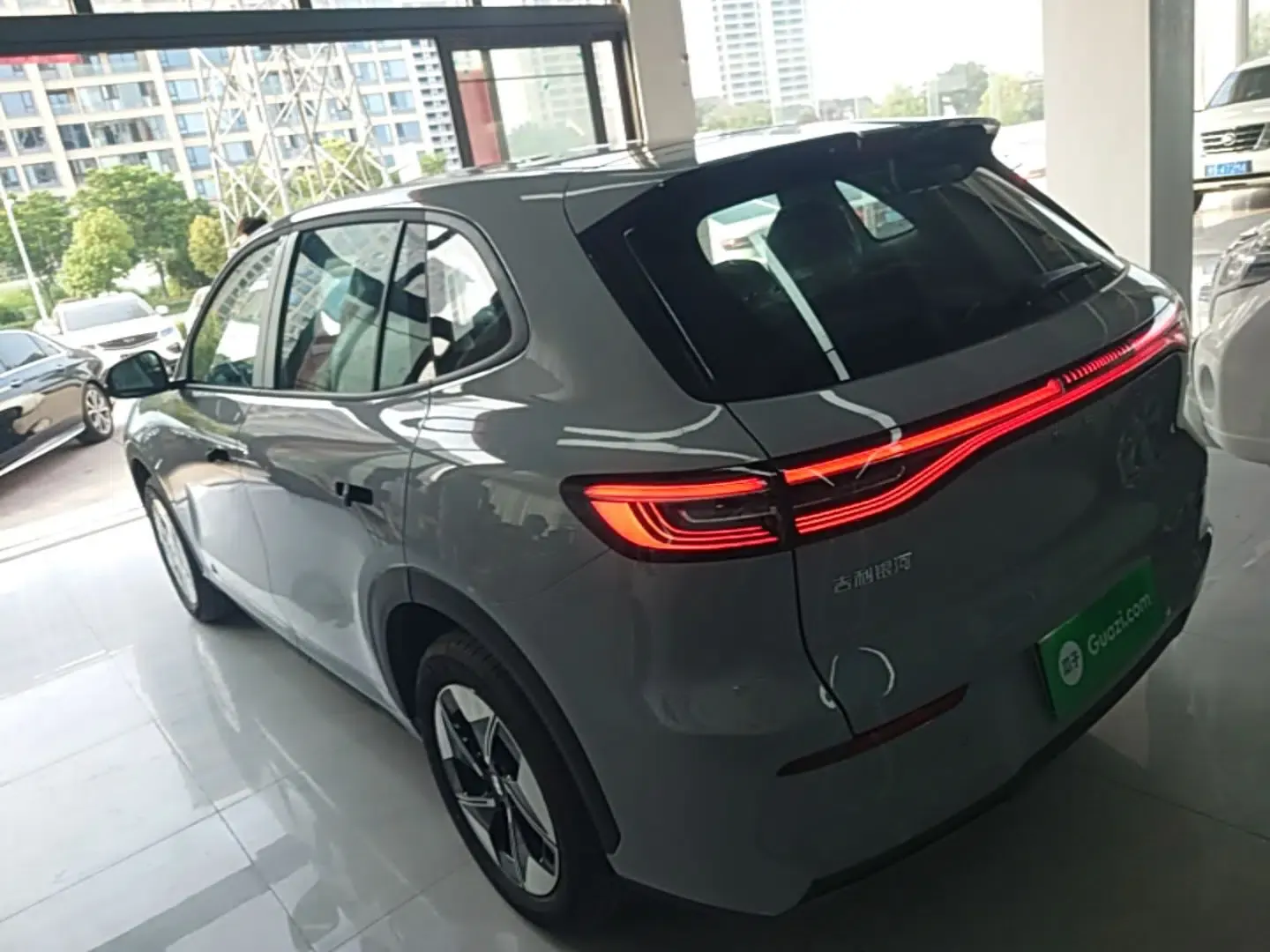 Geely Galaxy E5 2024 440km Exploration Version — миниатюра 4
