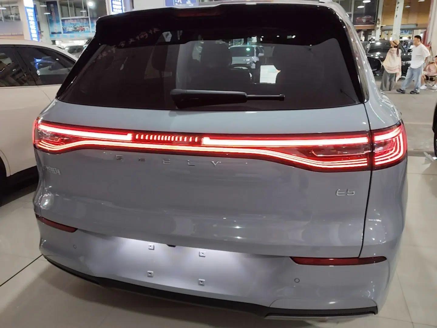 Geely Galaxy E5 2026 Model 530km Exploration Edition — миниатюра 5
