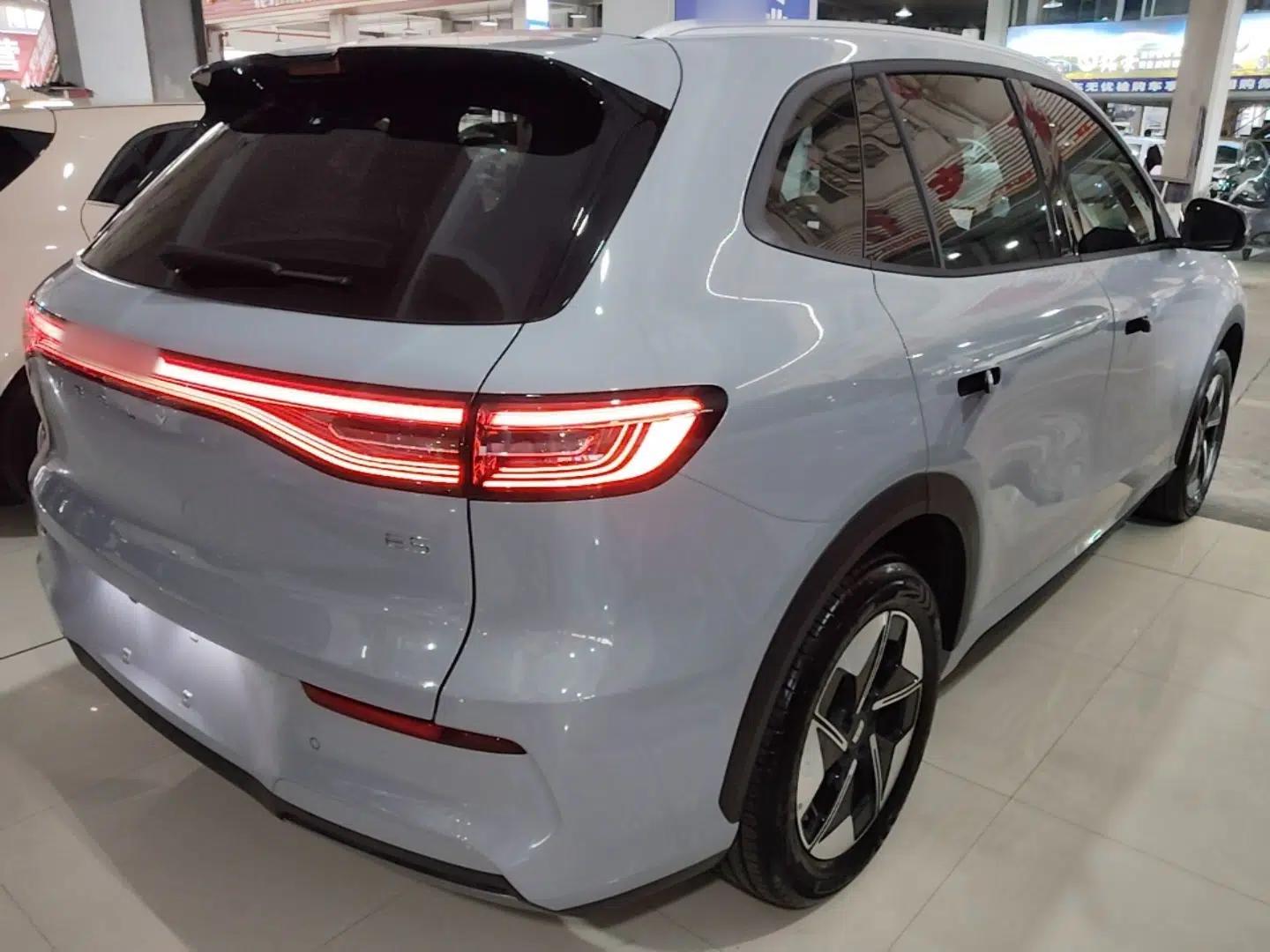 Geely Galaxy E5 2026 Model 530km Exploration Edition — миниатюра 6