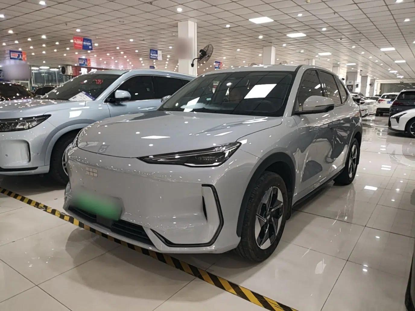 Geely Galaxy E5 2026 Model 610km Long-Distance Edition — миниатюра 1