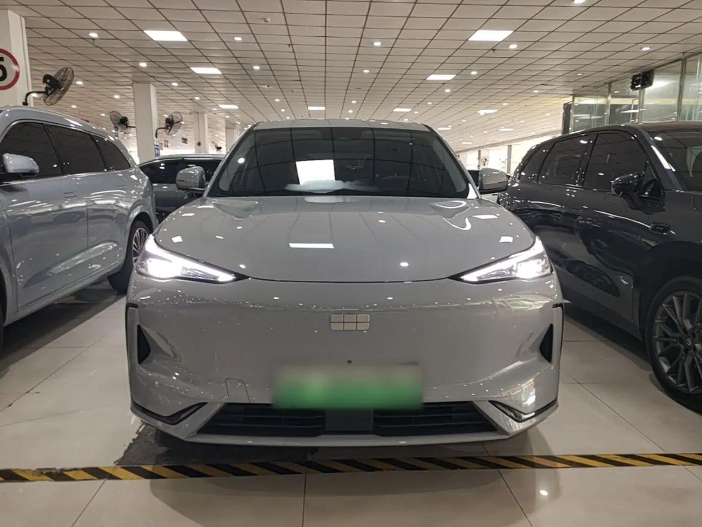 Geely Galaxy E5 2026 Model 610km Long-Distance Edition — миниатюра 2