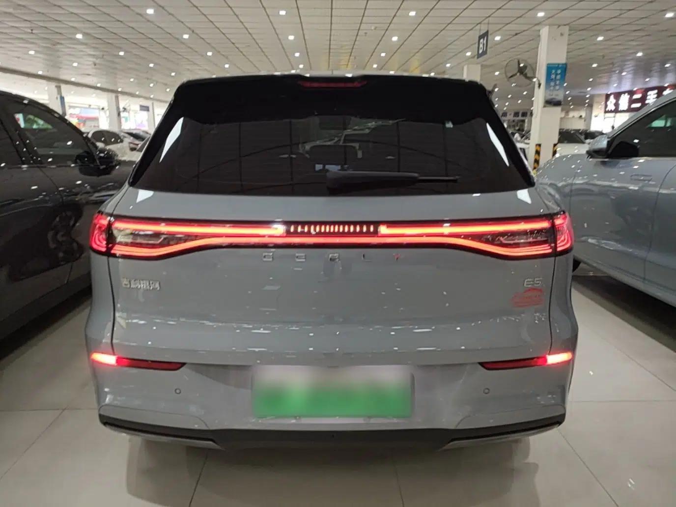 Geely Galaxy E5 2026 Model 610km Long-Distance Edition — миниатюра 5