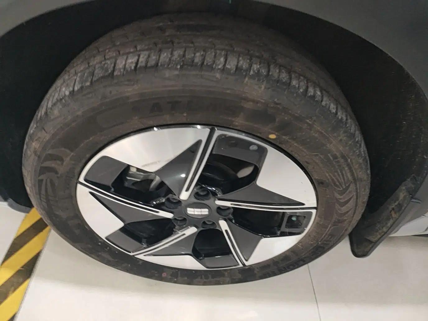 Geely Galaxy E5 2026 Model 610km Long-Distance Edition — миниатюра 10