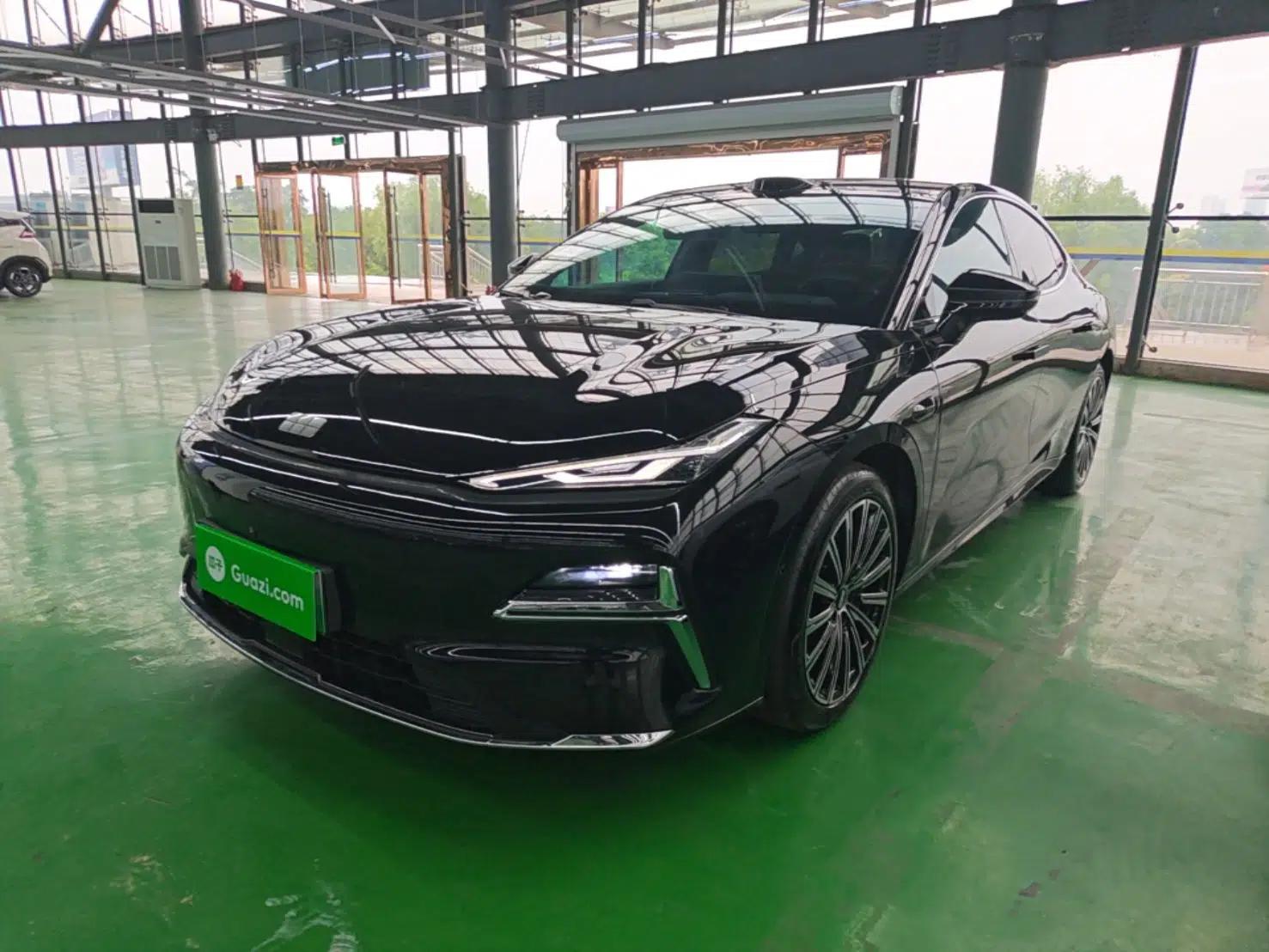Geely Galaxy 8 2025 130km EM-P Starship Edition — миниатюра 1