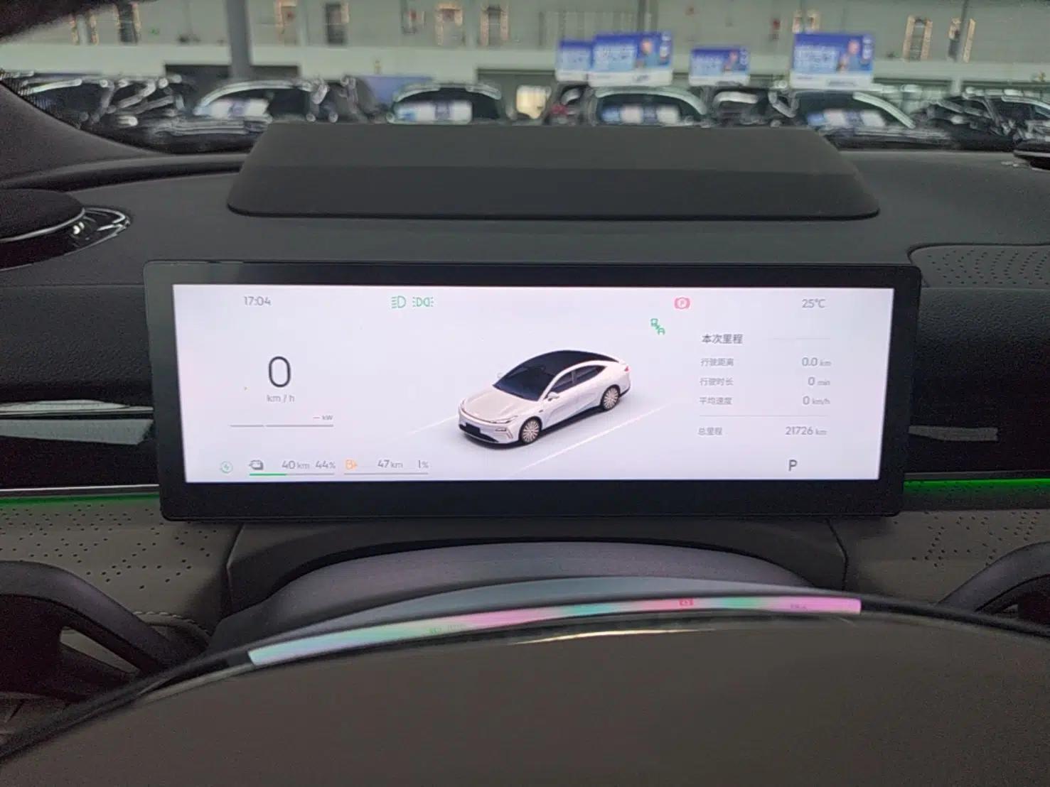 Geely Galaxy 8 2025 130km EM-P Starship Edition — миниатюра 14