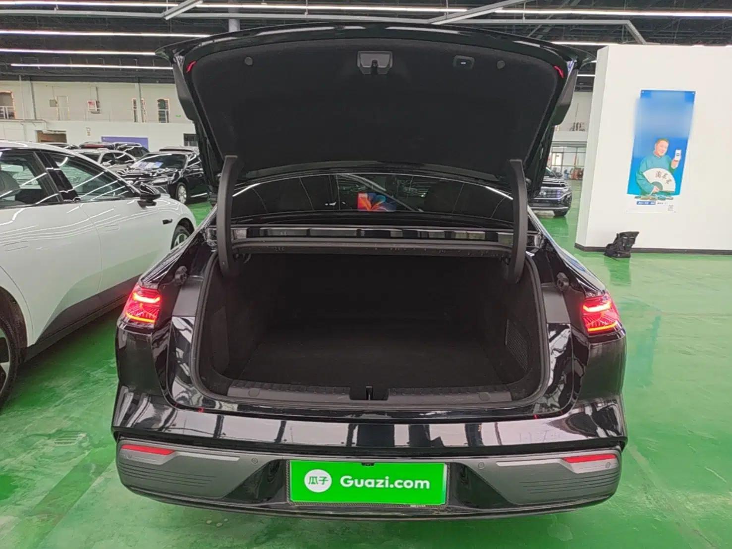 Geely Galaxy 8 2025 130km EM-P Starship Edition — миниатюра 22