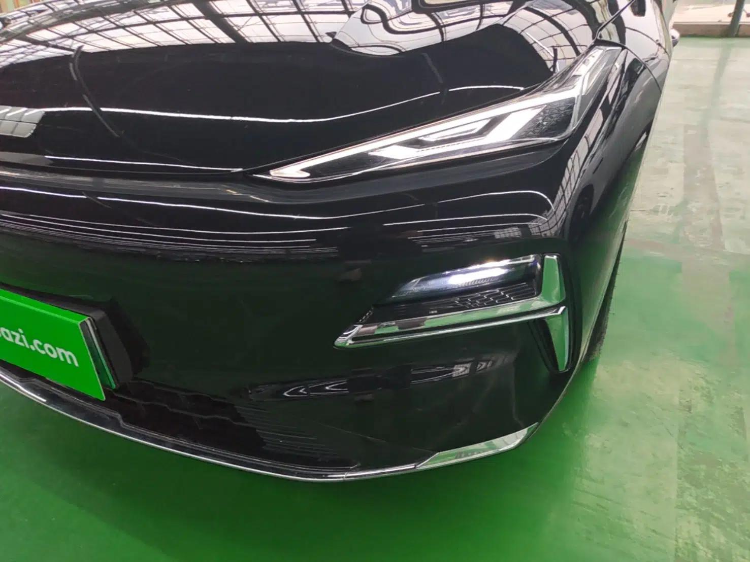 Geely Galaxy 8 2025 130km EM-P Starship Edition — миниатюра 8