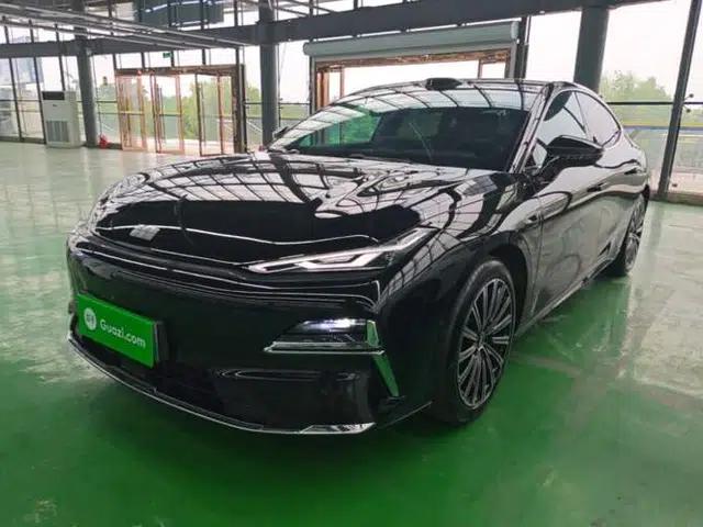 Geely Galaxy 8 2025 130km EM-P Starship Edition