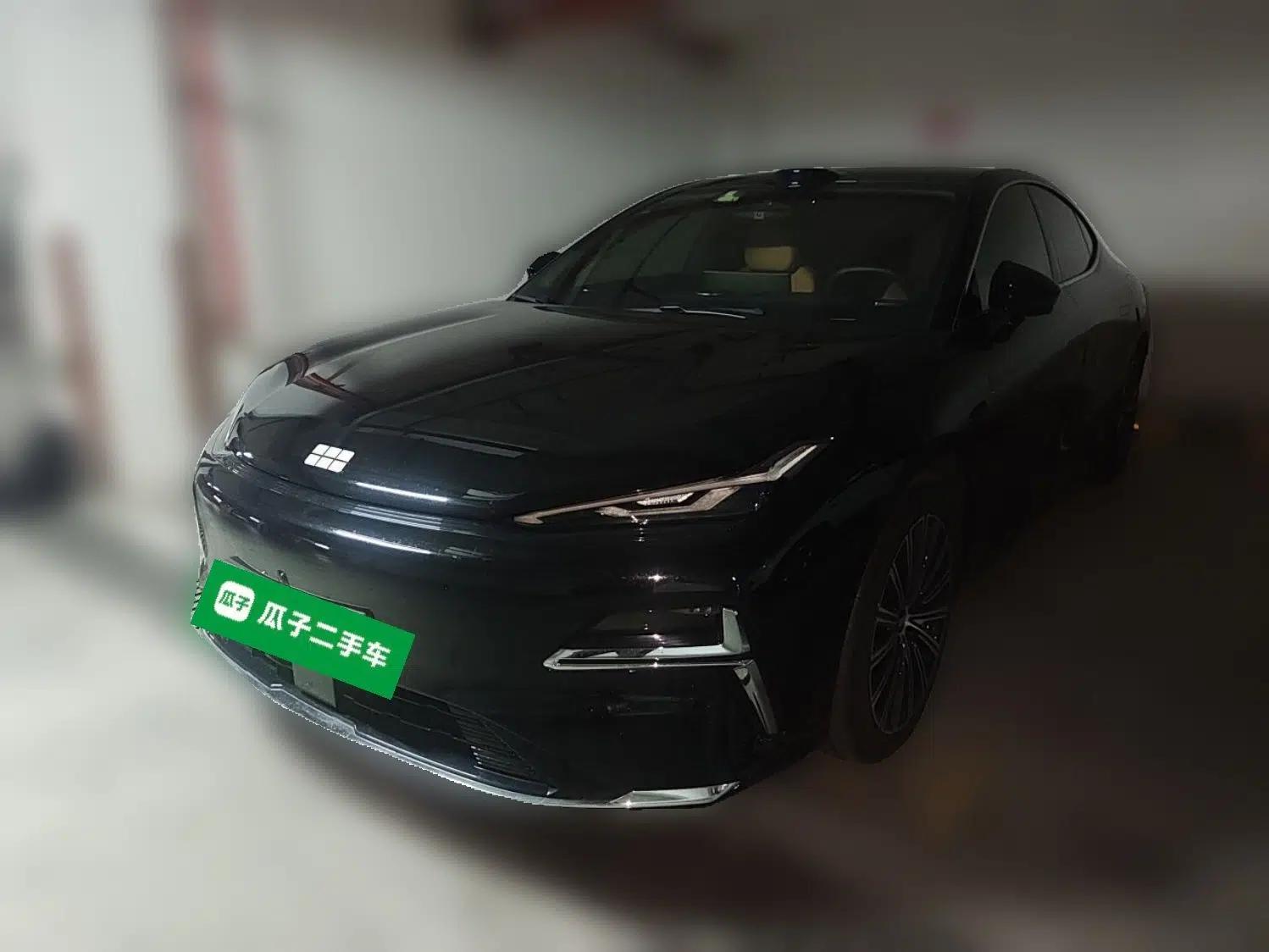 Geely Galaxy 8 2025 130km EM-P Starship Edition — миниатюра 1
