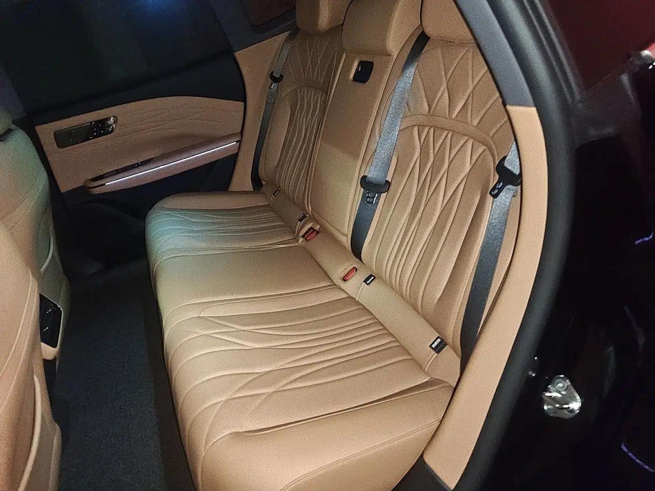 Geely Galaxy 8 2025 130km EM-P Starship Edition — миниатюра 17