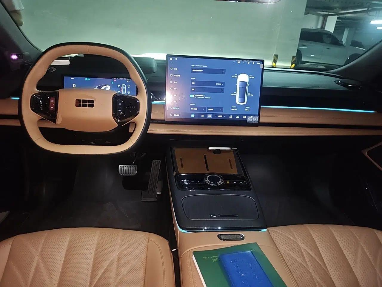 Geely Galaxy 8 2025 130km EM-P Starship Edition — миниатюра 9