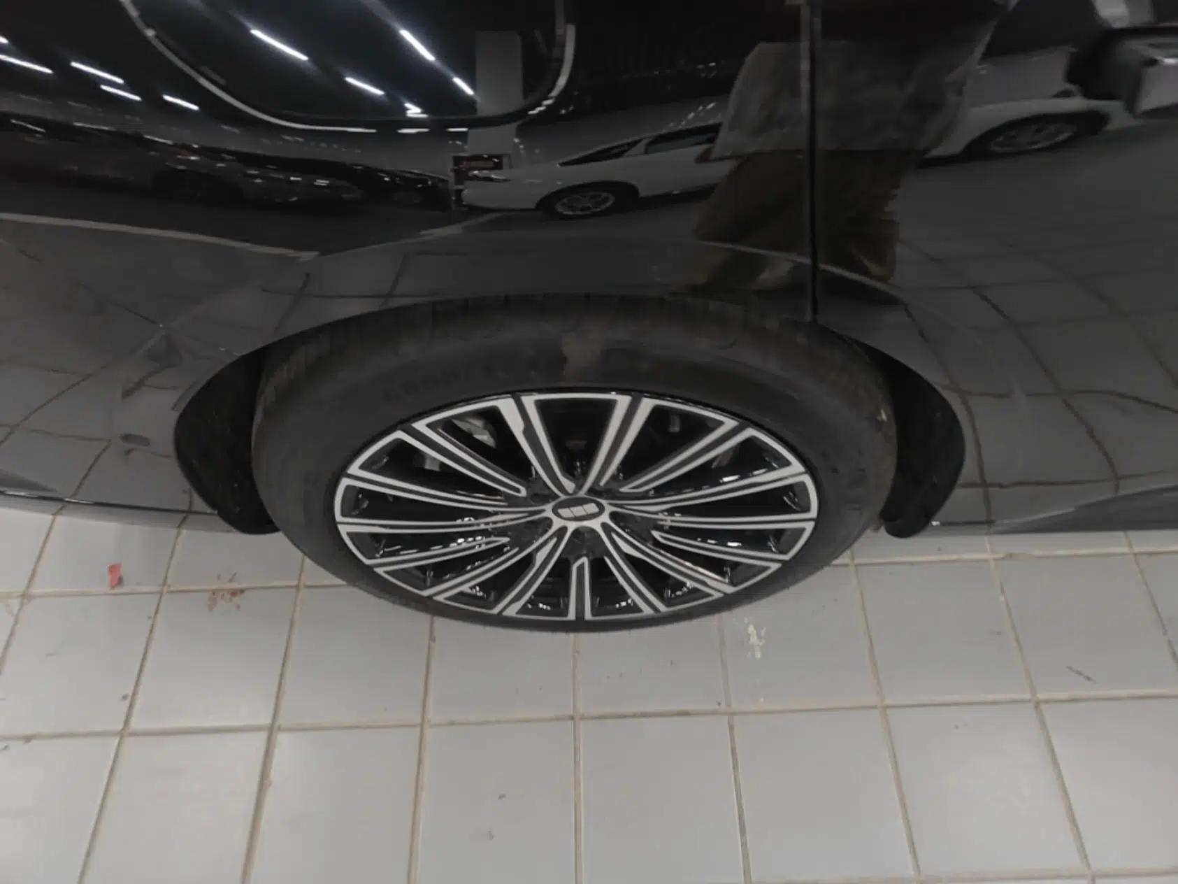Geely Galaxy 8 2025 130km EM-P Starship Edition — миниатюра 11