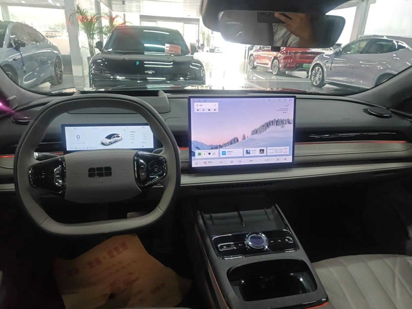 Geely Galaxy 8 2025 130km EM-P Starship Edition — миниатюра 16