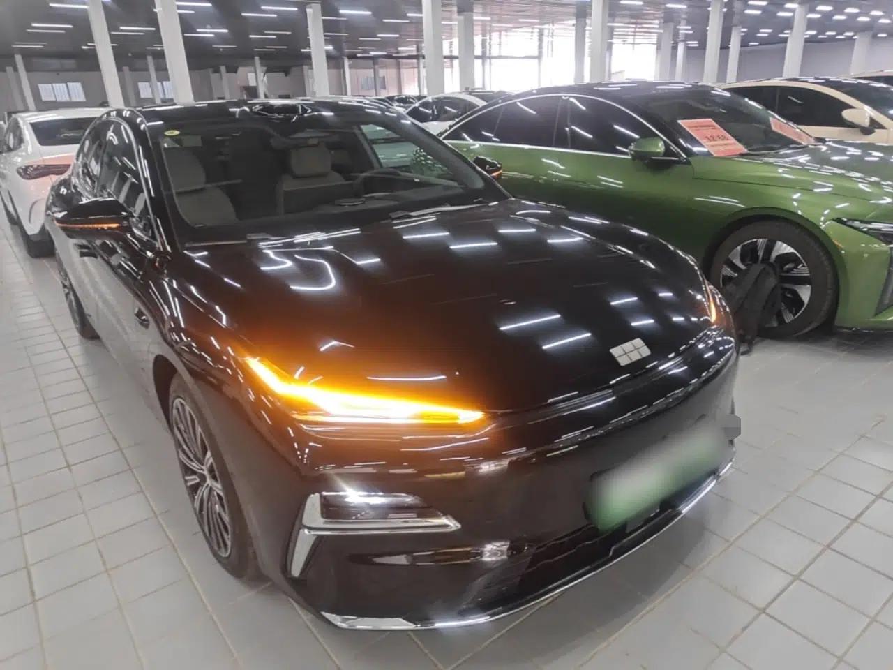Geely Galaxy 8 2025 130km EM-P Starship Edition — миниатюра 3