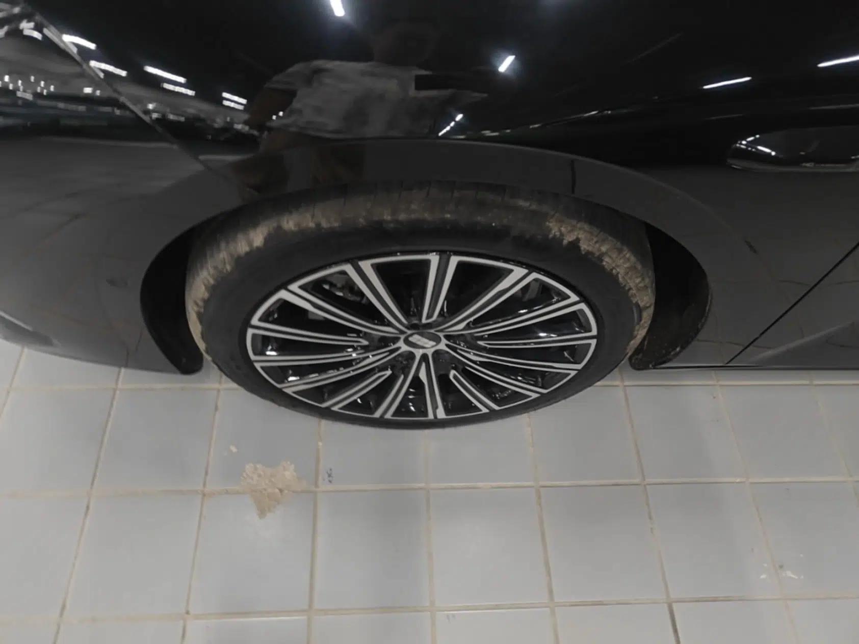 Geely Galaxy 8 2025 130km EM-P Starship Edition — миниатюра 10