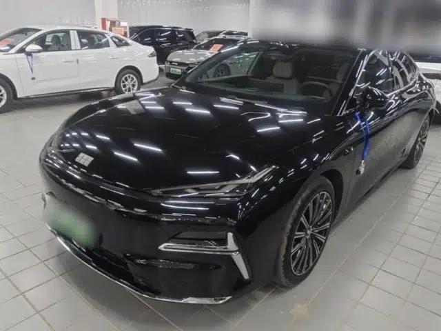 Geely Galaxy 8 2025 130km EM-P Starship Edition
