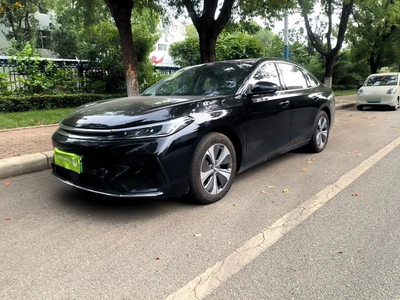 Geely Galaxy A7 2026 Model EV 550km Premium Edition — миниатюра 1