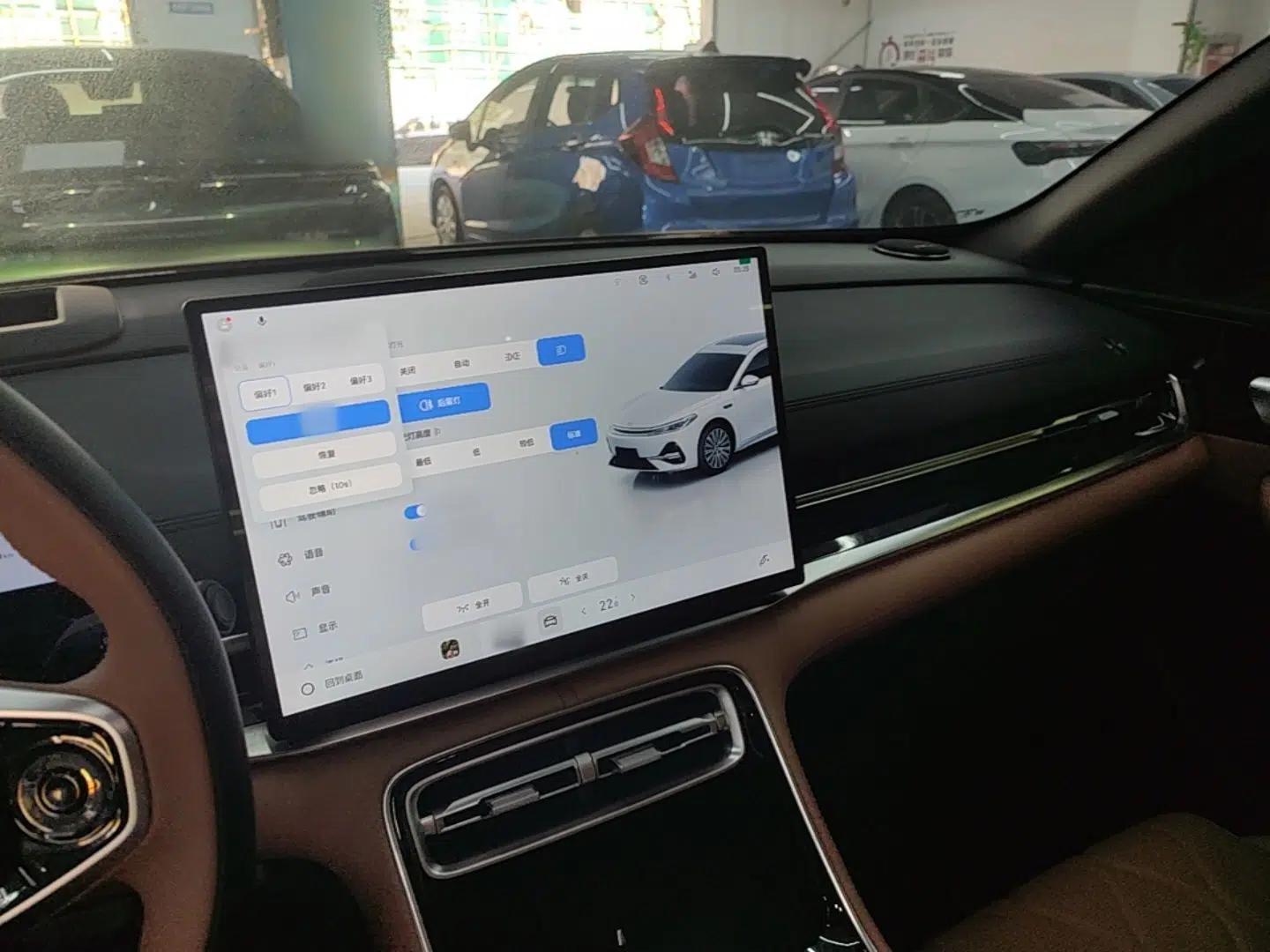 Geely Galaxy A7 2025 Model EM-i 150km Starship Edition — миниатюра 17