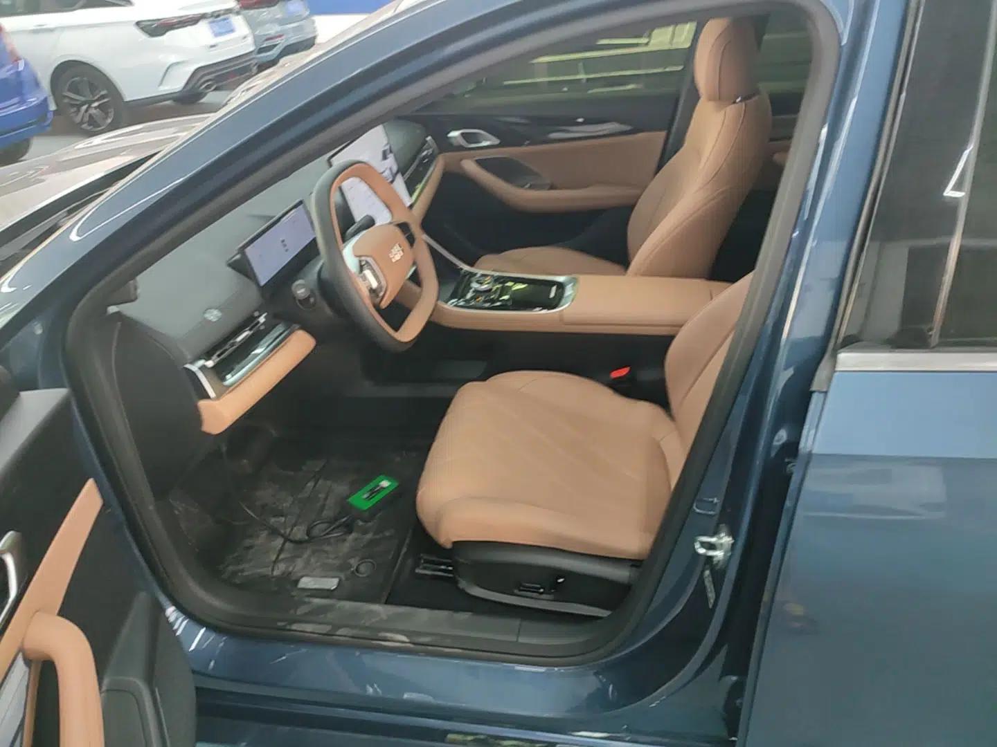Geely Galaxy A7 2025 Model EM-i 150km Starship Edition — миниатюра 22