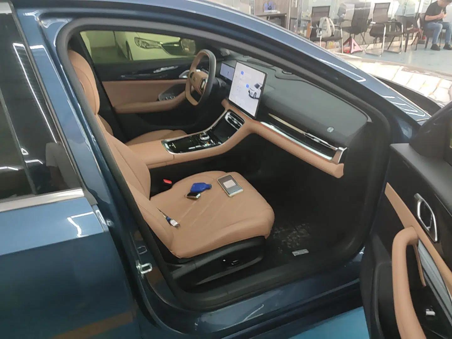 Geely Galaxy A7 2025 Model EM-i 150km Starship Edition — миниатюра 24