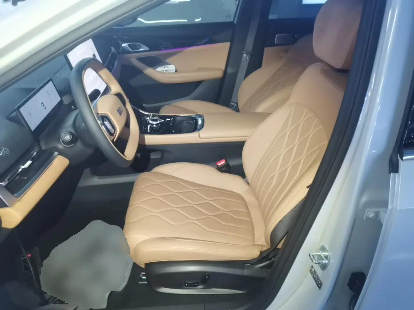 Geely Galaxy A7 2025 Model EM-i 150km Starship Edition — миниатюра 17