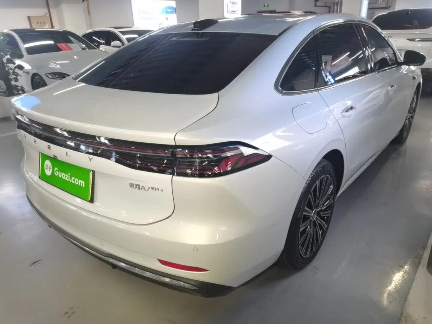 Geely Galaxy A7 2025 Model EM-i 150km Starship Edition — миниатюра 6