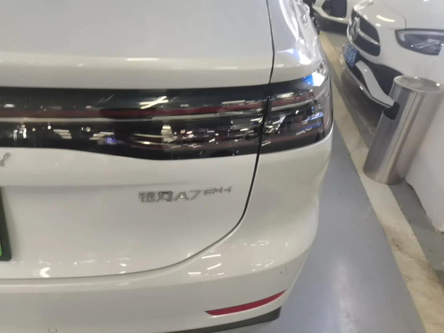 Geely Galaxy A7 2025 Model EM-i 150km Starship Edition — миниатюра 9