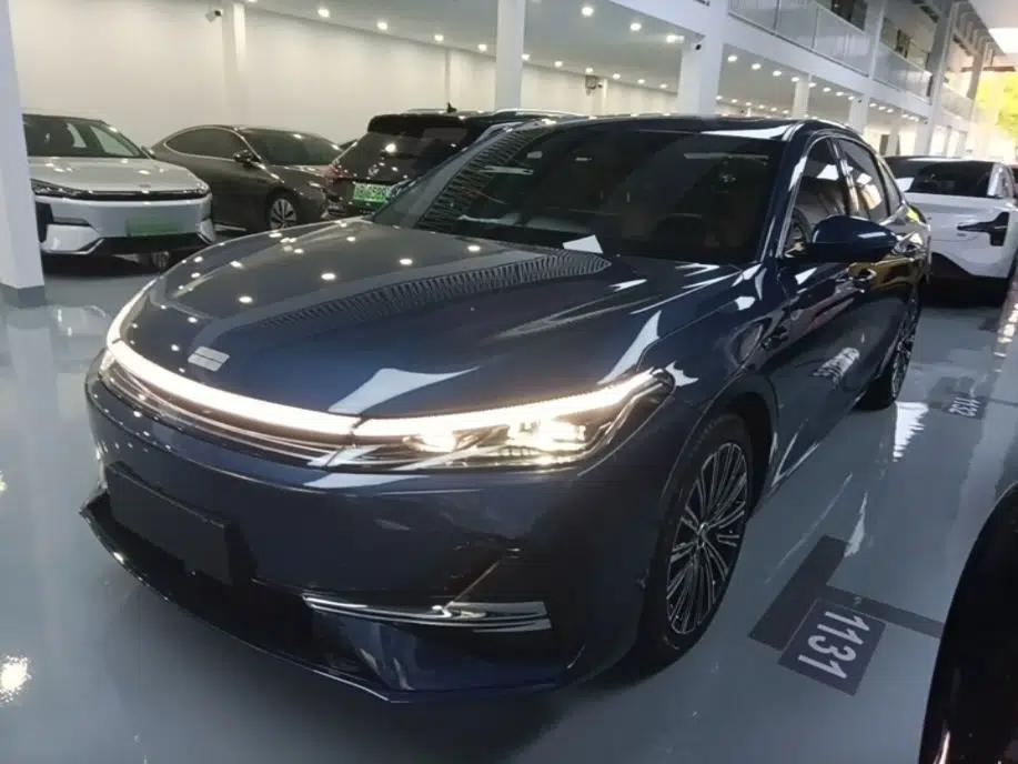 Geely Galaxy A7 2025 Model EM-i 150km Starship Edition — миниатюра 1