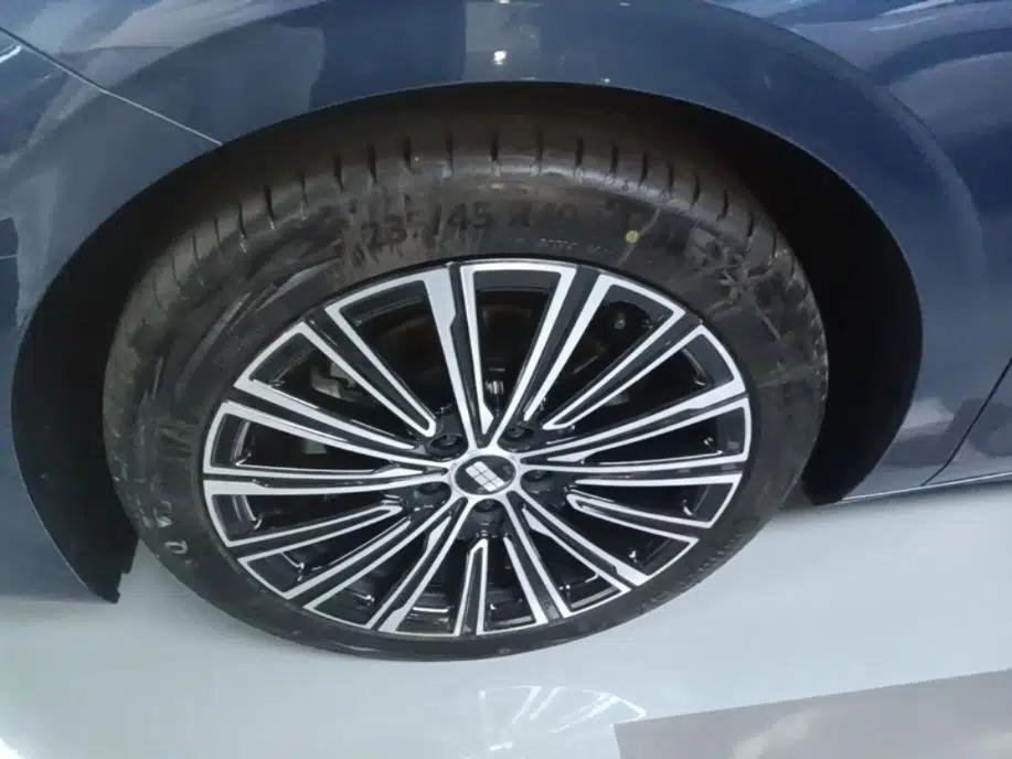 Geely Galaxy A7 2025 Model EM-i 150km Starship Edition — миниатюра 10