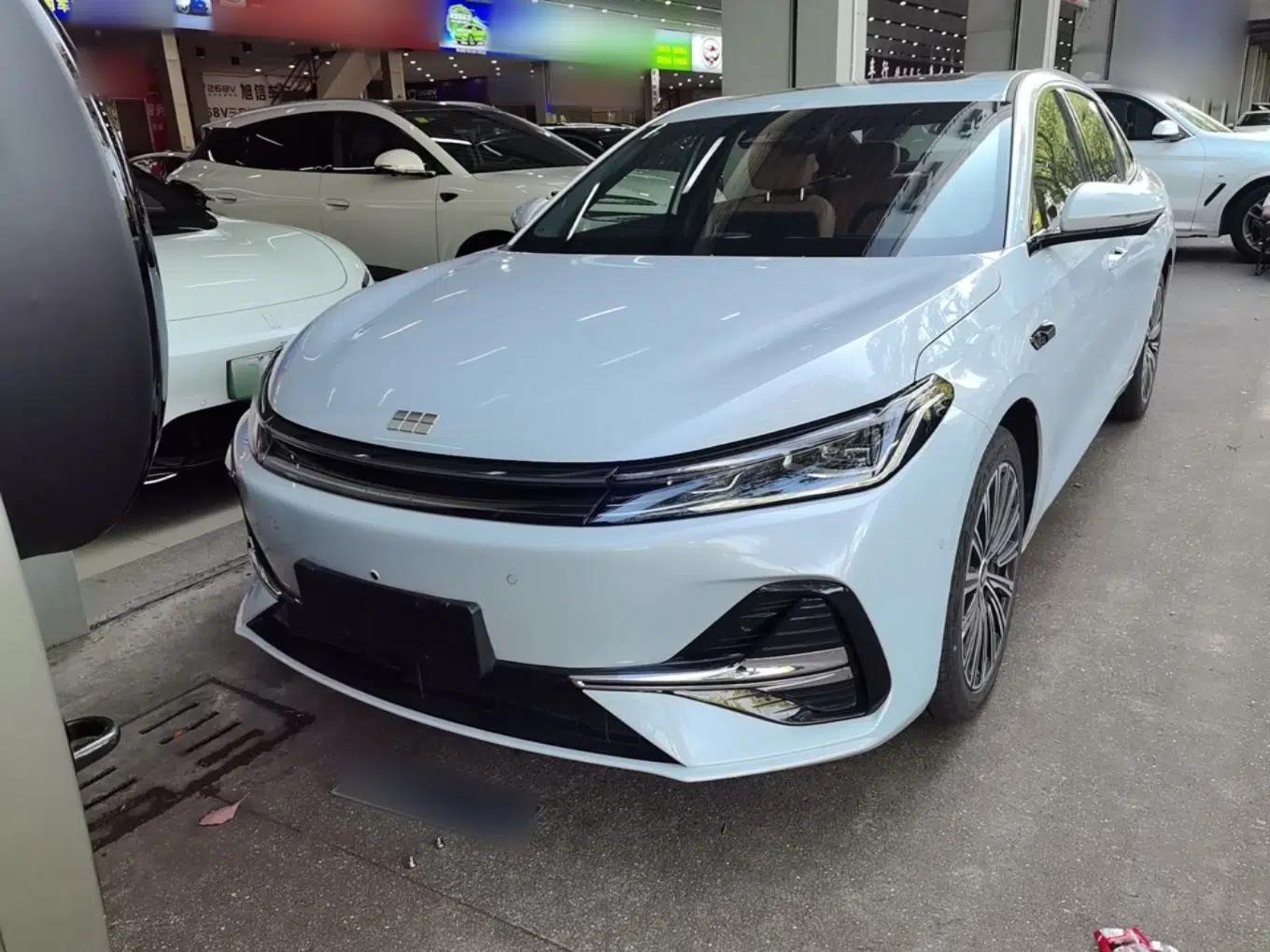 Geely Galaxy A7 2025 Model EM-i 150km Starship Edition — миниатюра 1