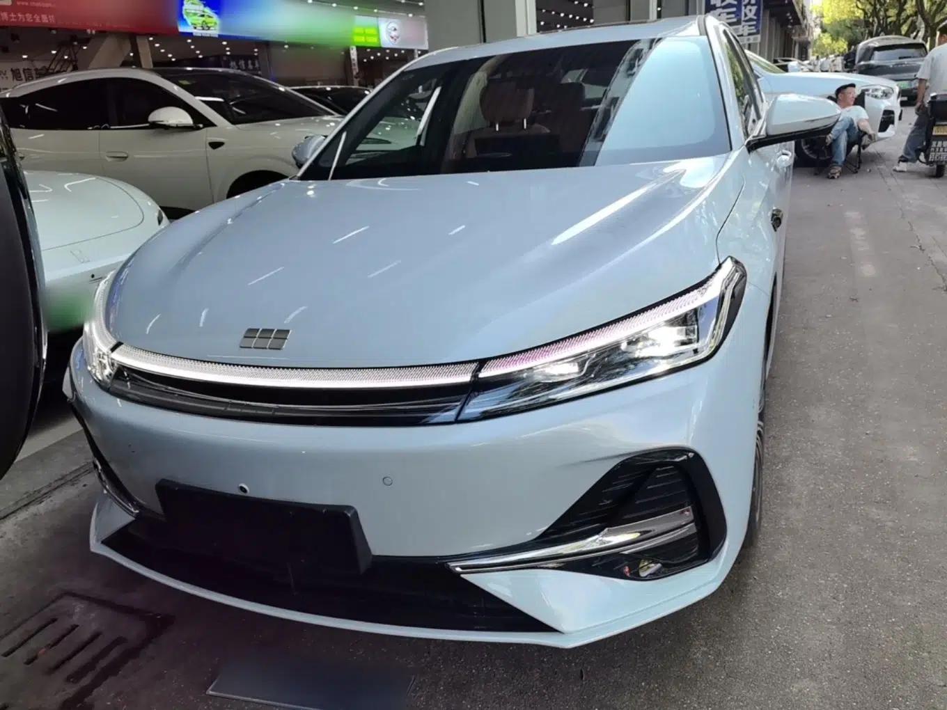 Geely Galaxy A7 2025 Model EM-i 150km Starship Edition — миниатюра 2