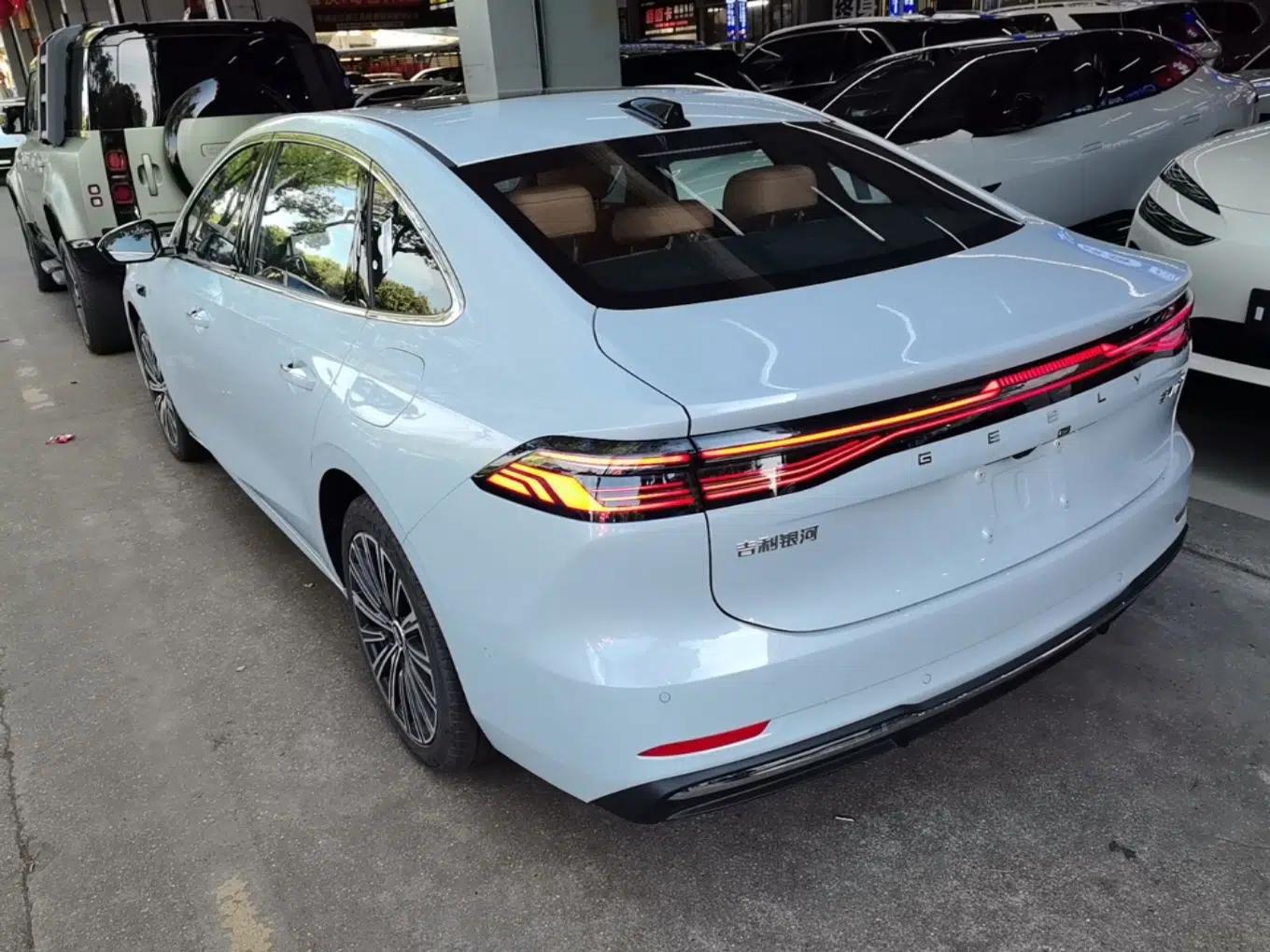 Geely Galaxy A7 2025 Model EM-i 150km Starship Edition — миниатюра 13