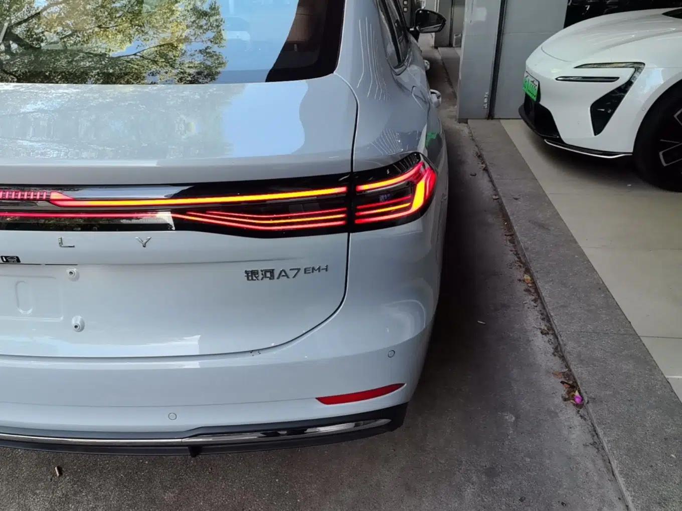 Geely Galaxy A7 2025 Model EM-i 150km Starship Edition — миниатюра 9