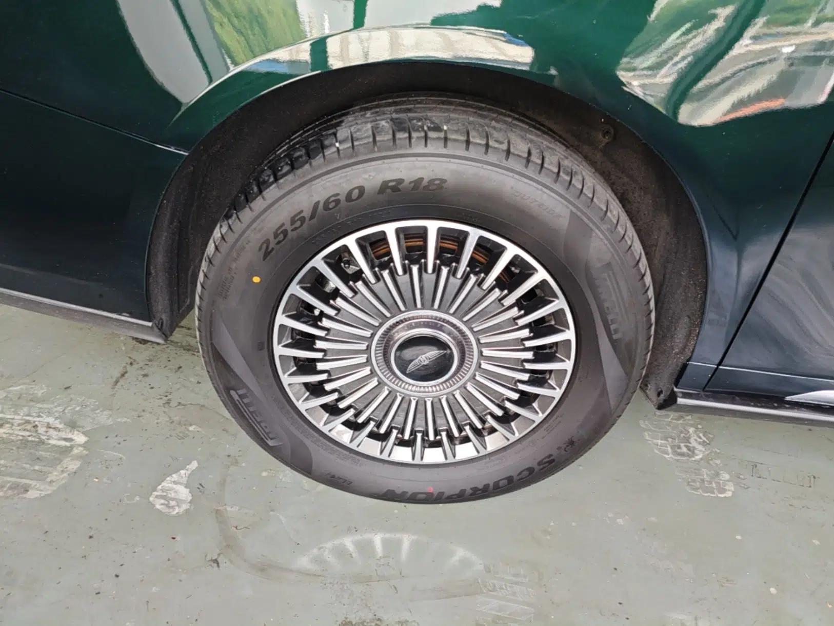 Geely Galaxy LEVC L380 2025 805 km Flagship Version All-Wheel Drive — миниатюра 11