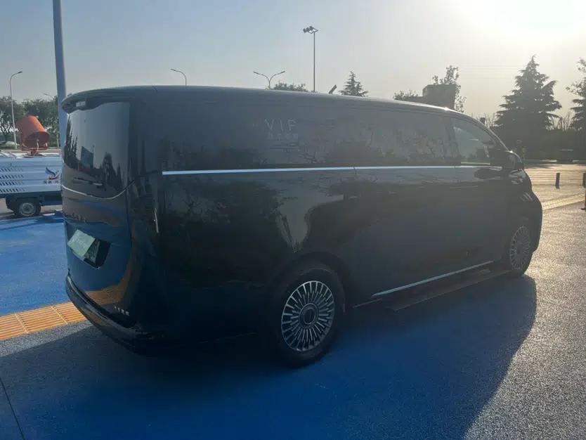 Geely Galaxy LEVC L380 2025 805 km Flagship Version All-Wheel Drive — миниатюра 19