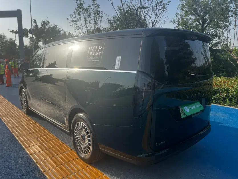 Geely Galaxy LEVC L380 2025 805 km Flagship Version All-Wheel Drive — миниатюра 20