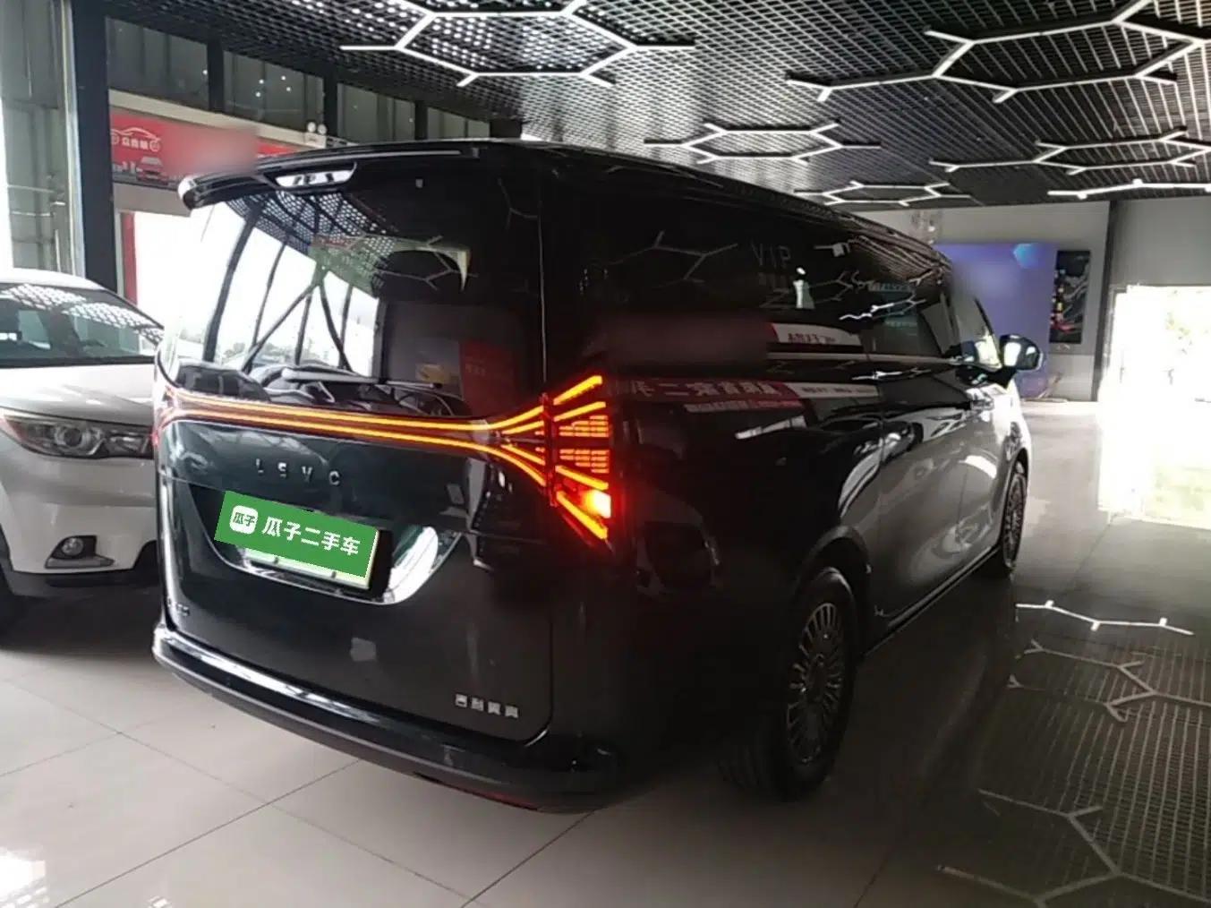 Geely Galaxy LEVC L380 2025 805 km Flagship Version All-Wheel Drive — миниатюра 6