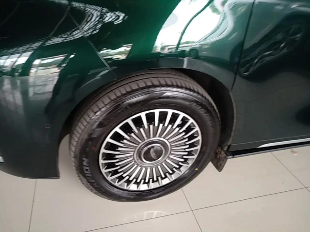Geely Galaxy LEVC L380 2025 805 km Flagship Version All-Wheel Drive — миниатюра 10