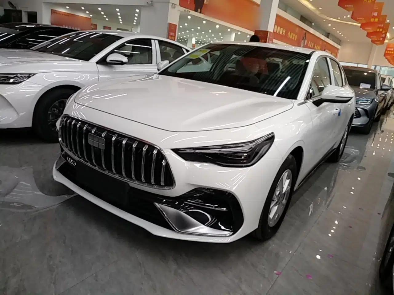 Geely Galaxy Stellar 6 2026 Model 125km Long-range Edition — миниатюра 1