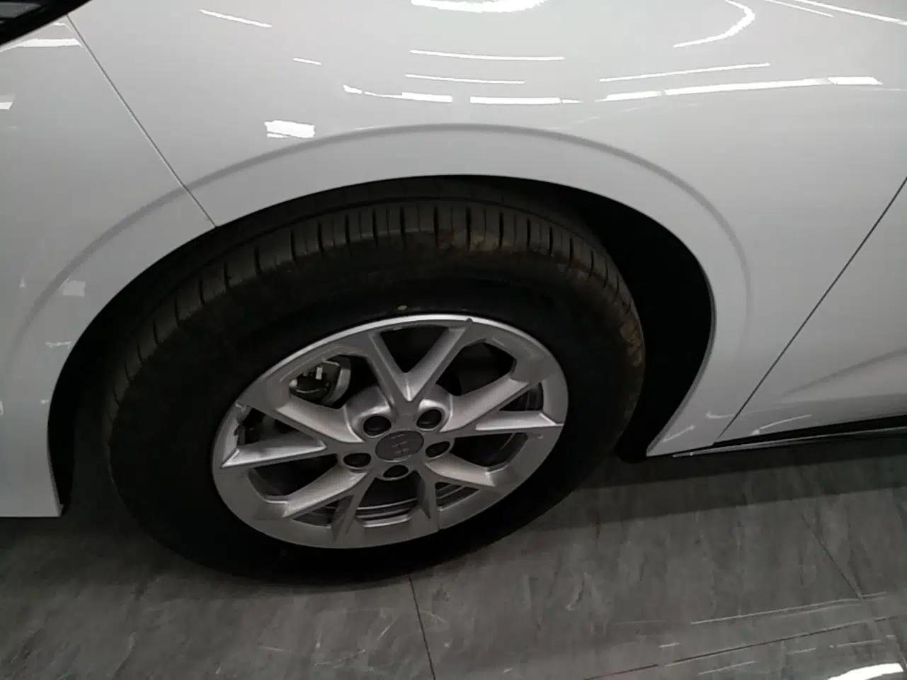 Geely Galaxy Stellar 6 2026 Model 125km Long-range Edition — миниатюра 10