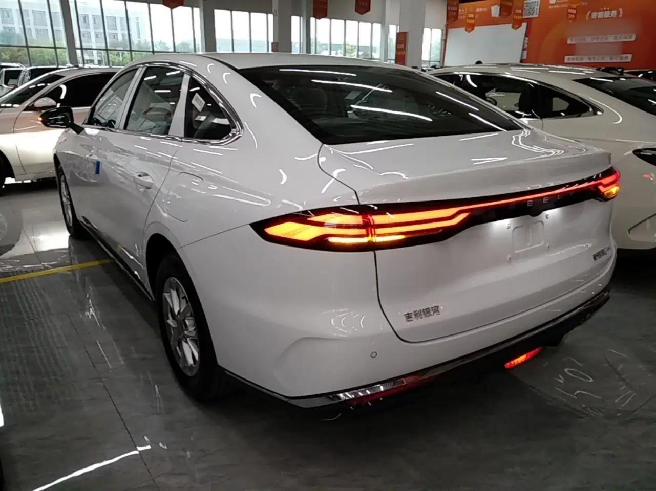 Geely Galaxy Stellar 6 2026 Model 125km Long-range Edition — миниатюра 13