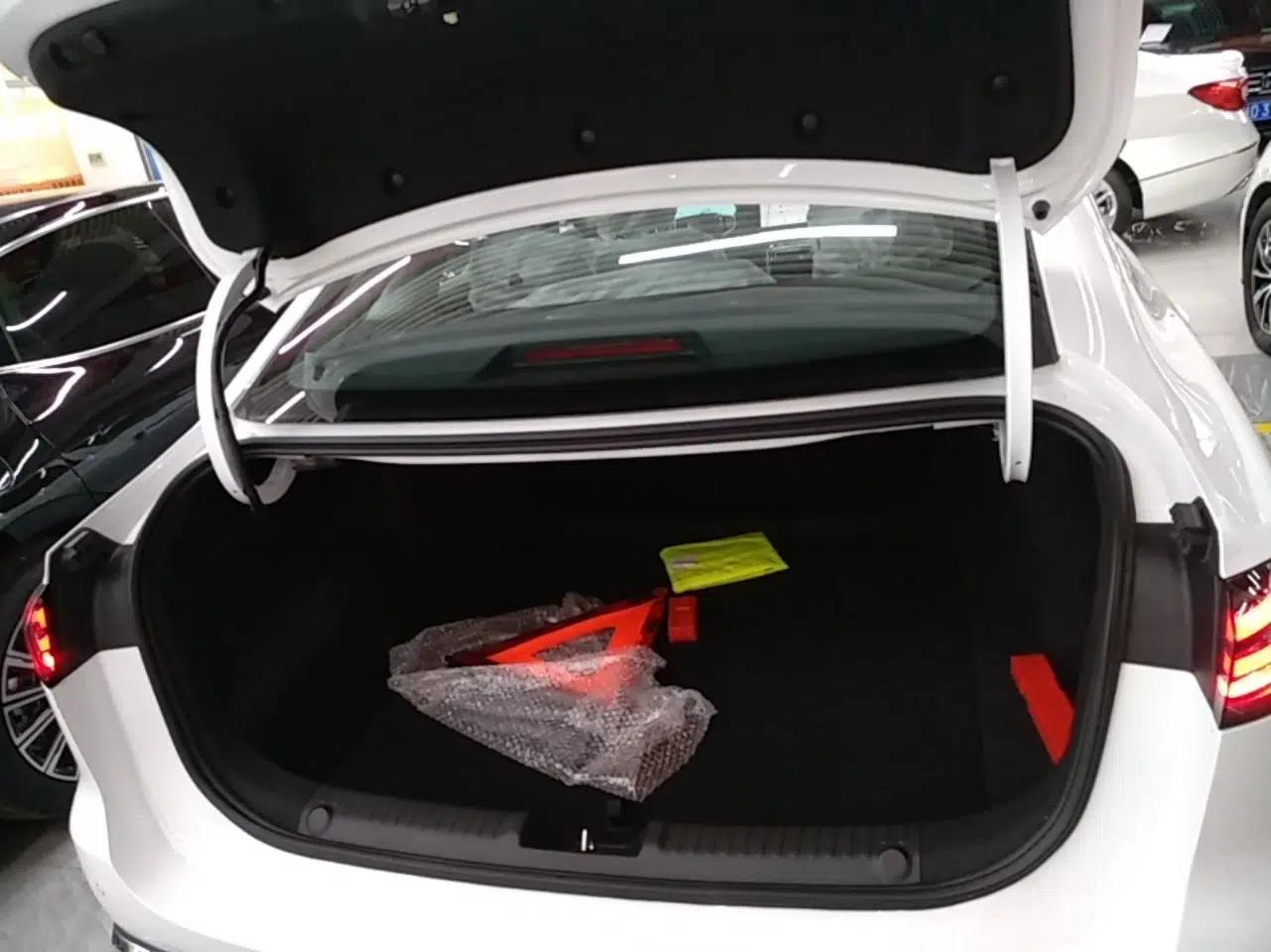 Geely Galaxy Stellar 6 2026 Model 125km Long-range Edition — миниатюра 27