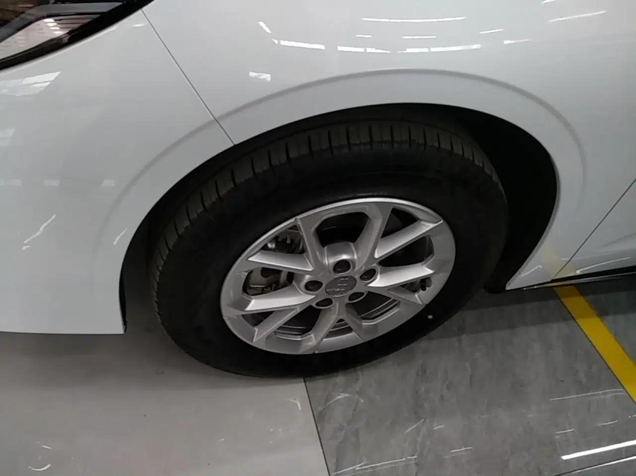 Geely Galaxy Stellar 6 2026 Model 125km Long-range Edition — миниатюра 10