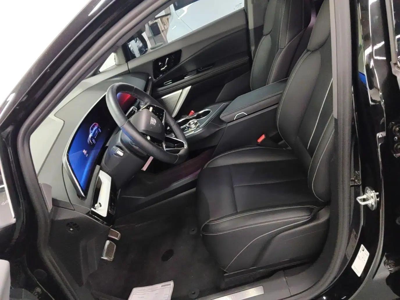 Cadillac OPTIQ 2024 Standard Range Version — миниатюра 17