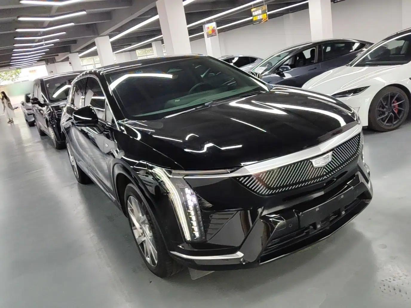 Cadillac OPTIQ 2024 Standard Range Version — миниатюра 3